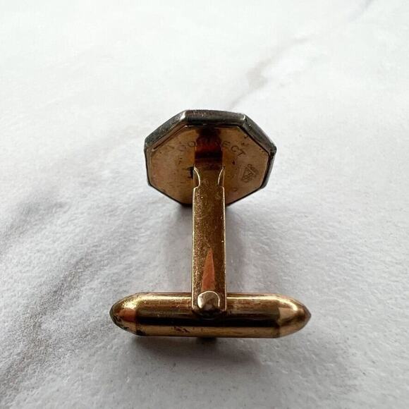 Vintage Mother of Pearl Single Cufflink - Picture 4 of 6